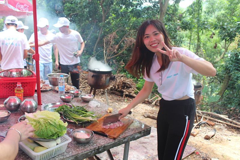 2019年J9直营集团集团南澳西冲欢乐之旅! 2019年J9直营集团集团南澳西冲欢乐之旅!