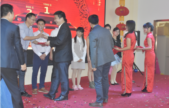 J9直营集团集团2017年年会以及表彰大会