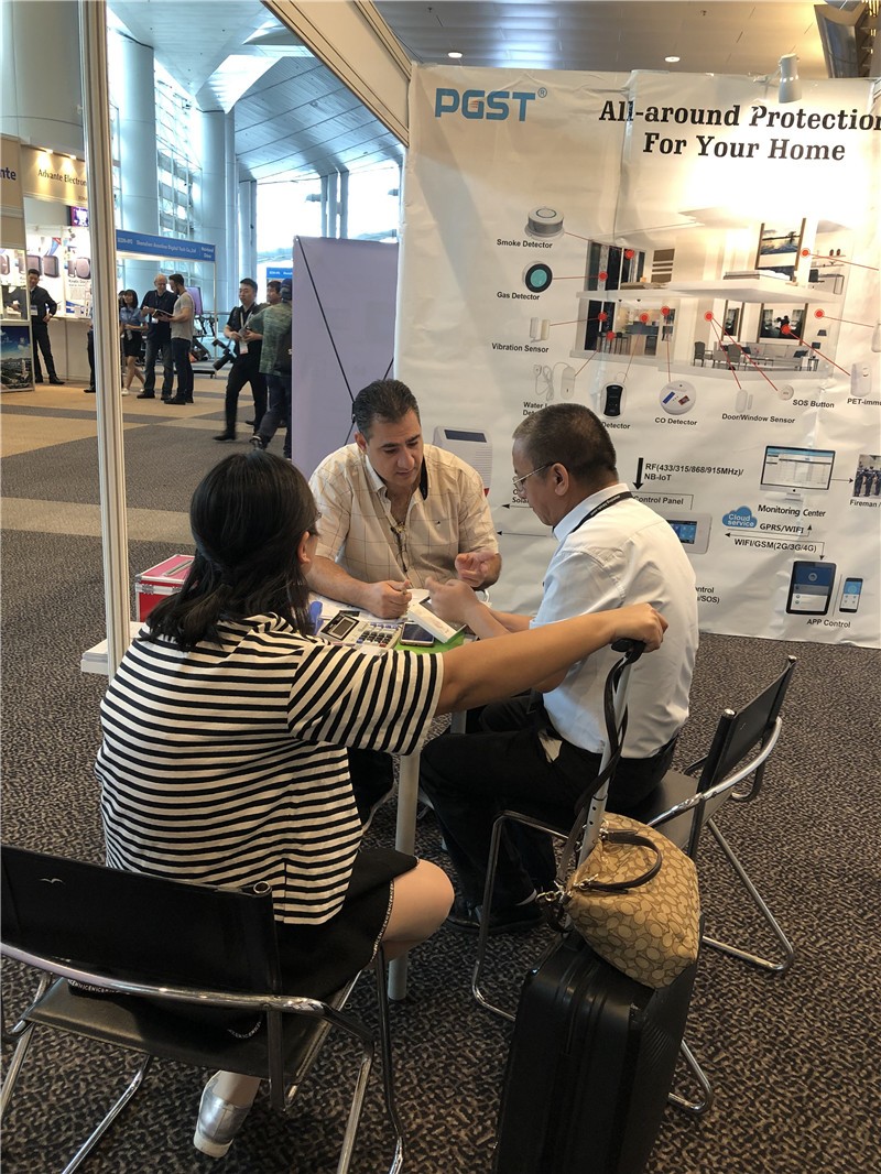 J9直营集团集团香港春季电子产品展揭幕,恭候您的光临! J9直营集团集团香港春季电子产品展揭幕,恭候您的光临!