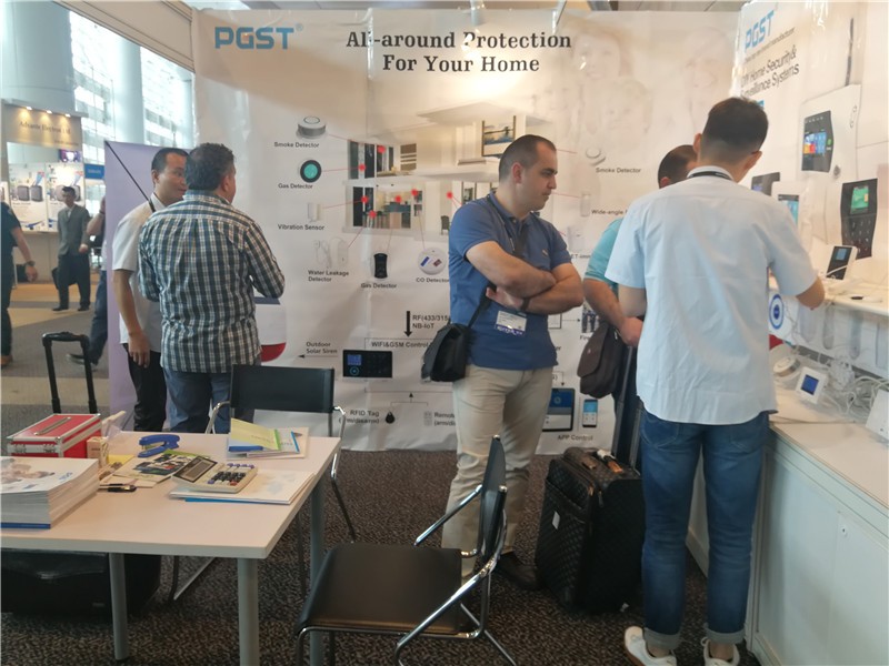  香港春季电子产品展圆满落幕，PGSTJ9直营集团集团大放异彩