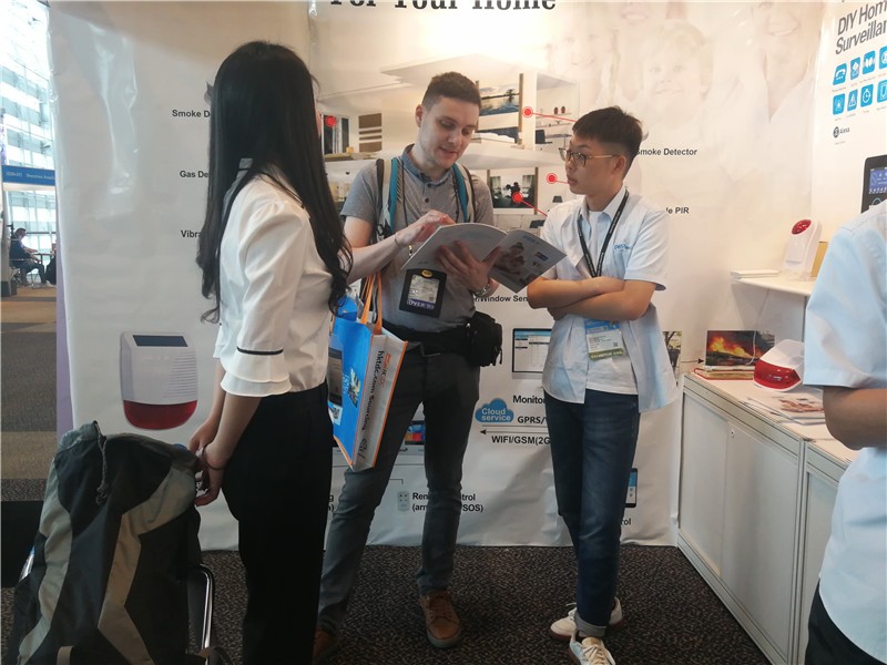  香港春季电子产品展圆满落幕，PGSTJ9直营集团集团大放异彩