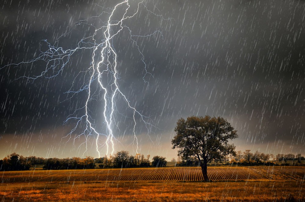 雷雨天气做好安全防护,居家可用水浸探测器! 雷雨天气做好安全防护,居家可用水浸探测器!